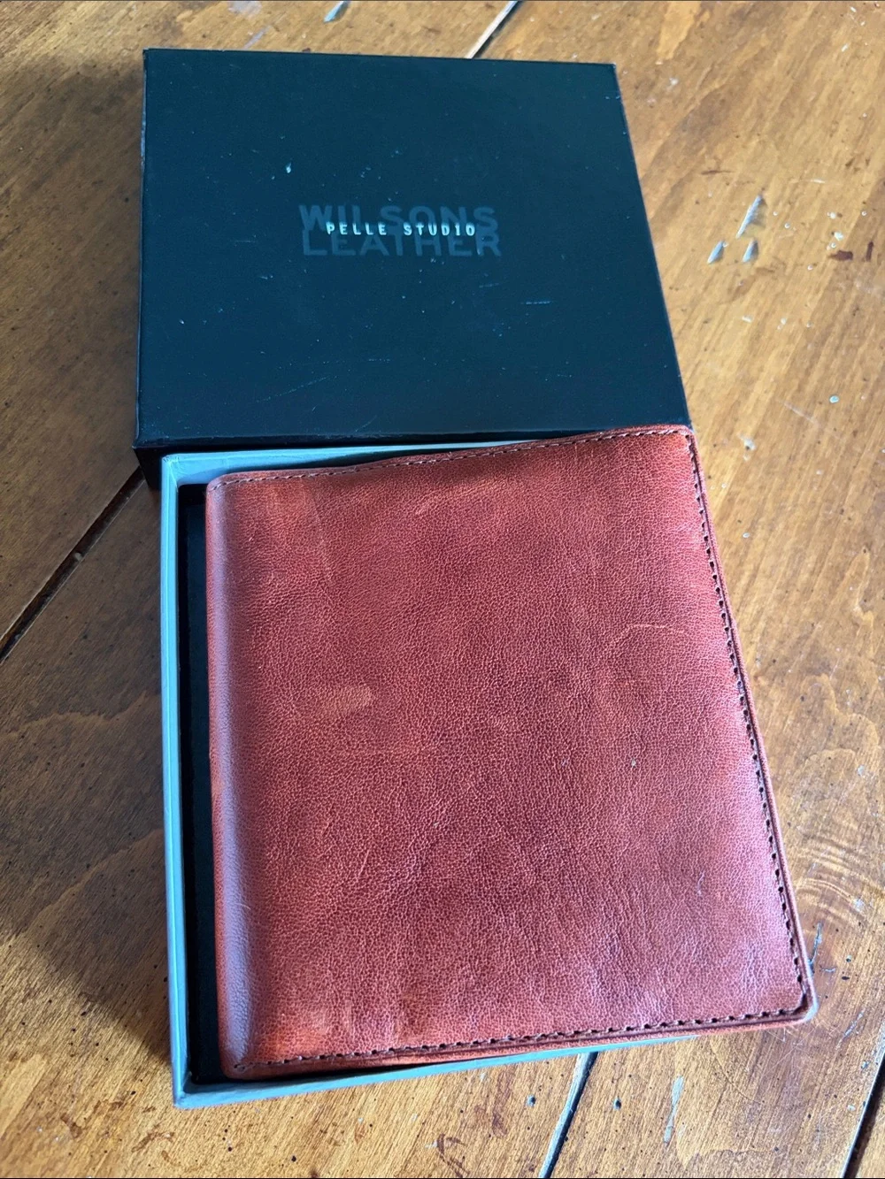 Wilson’s Leather Men's Leather Bi-Fold Wallet - Brown New in Box